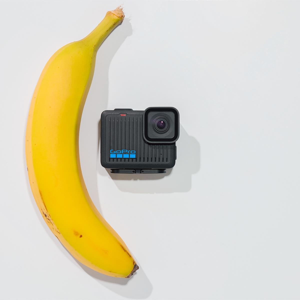 GoPro Hero - Compact Waterproof Action Camera with 4K Ultra HD Video, 12MP Photo